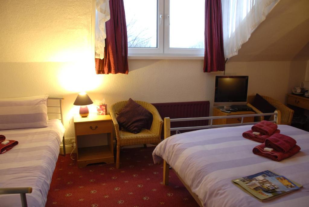 Adam Place Guest House Уиндермер Стая снимка
